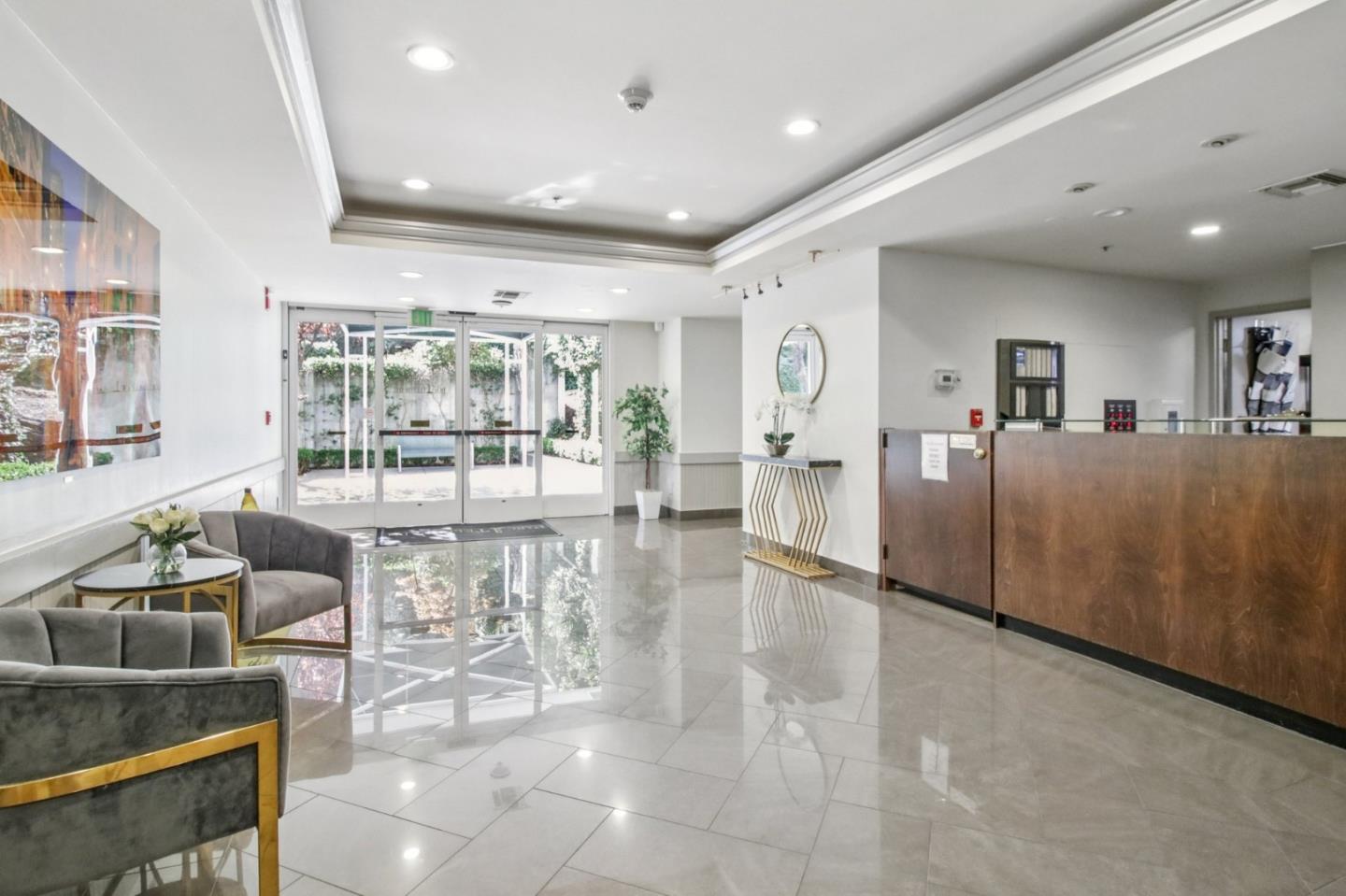 240 Lombard Street 727