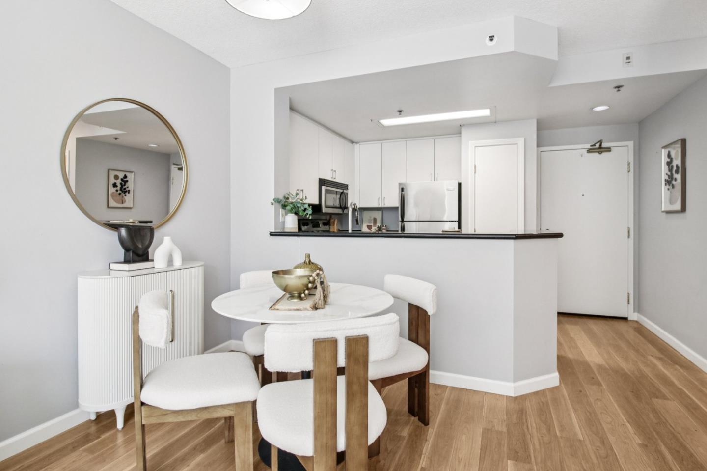 240 Lombard Street 727