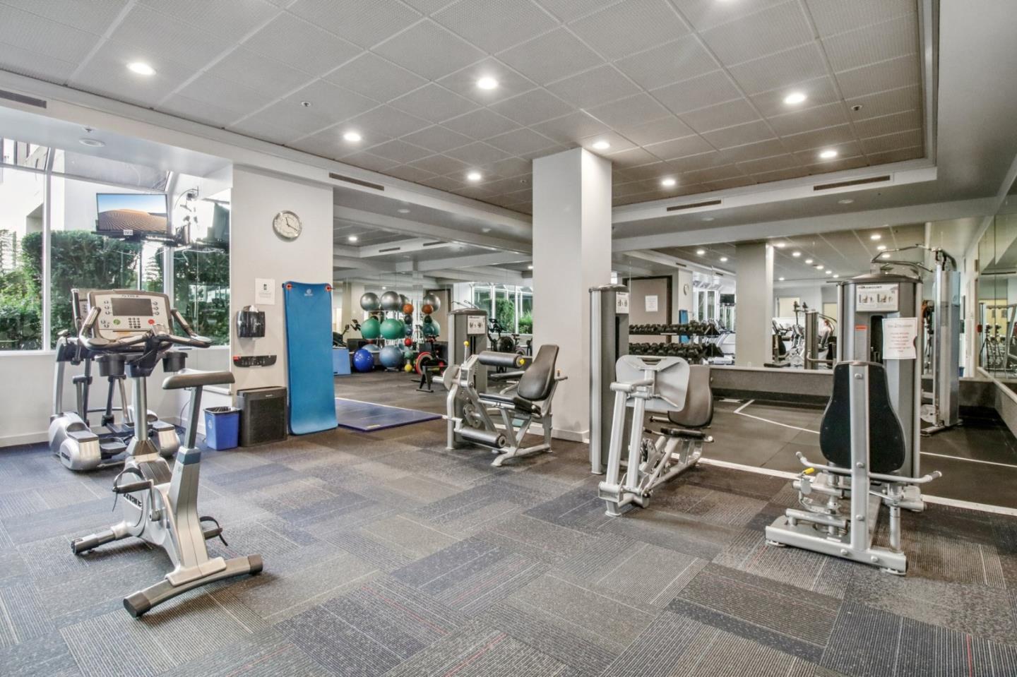 240 Lombard Street 727