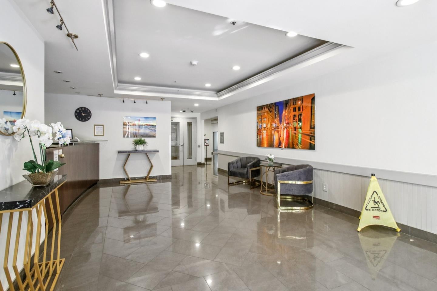 240 Lombard Street 727