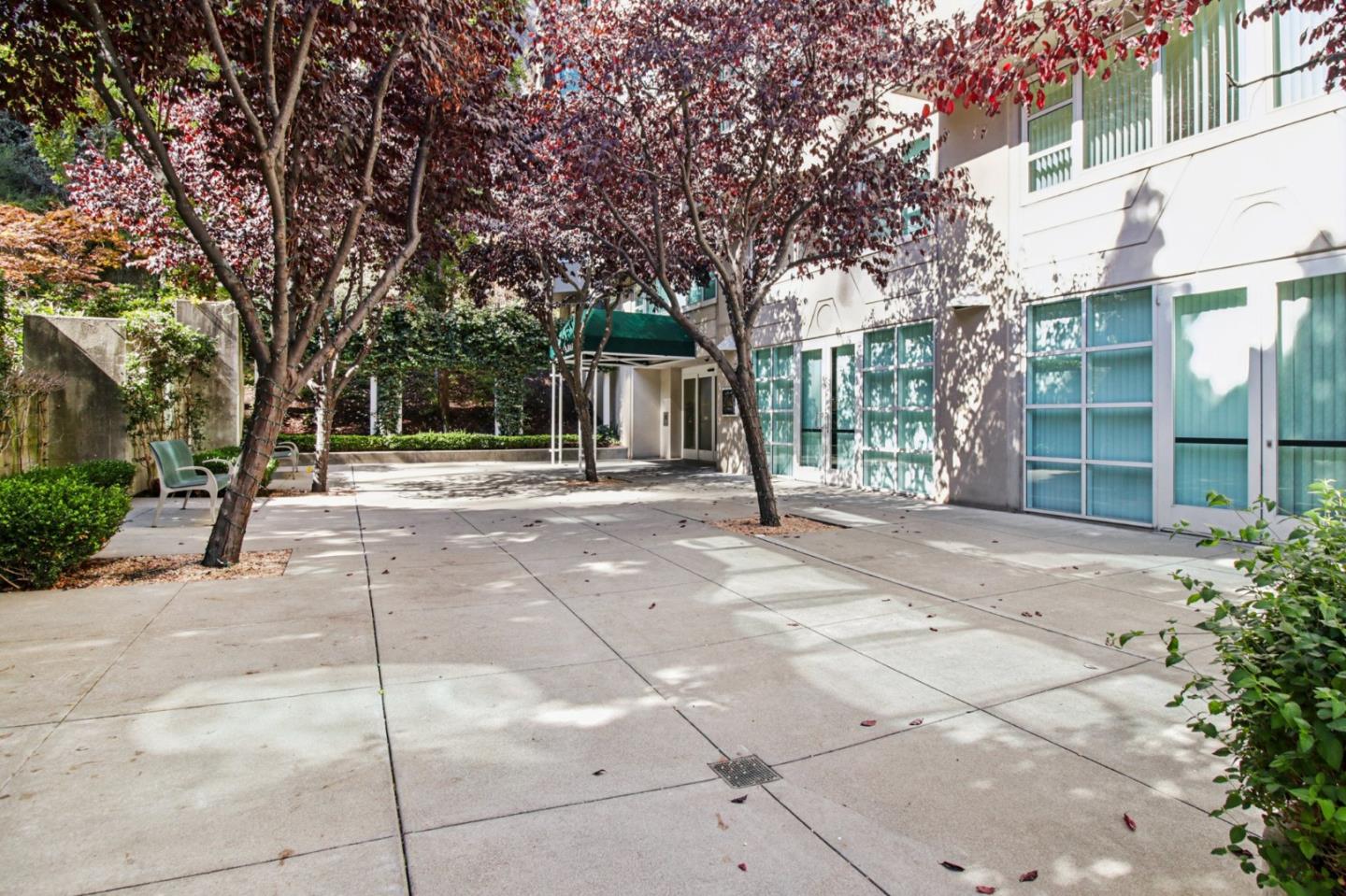 240 Lombard Street 727