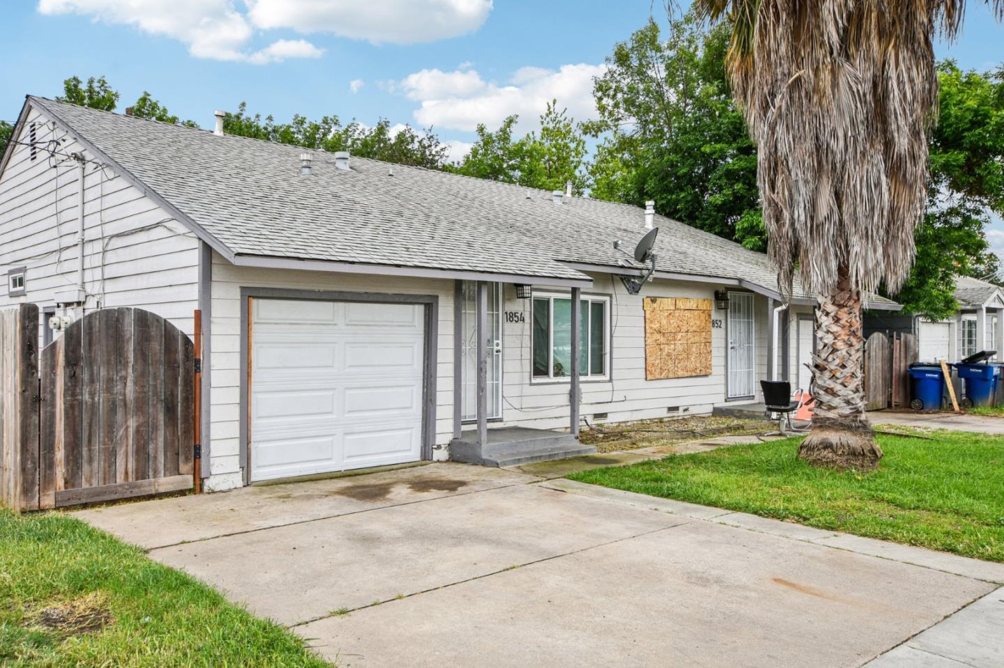1852 Grand Avenue