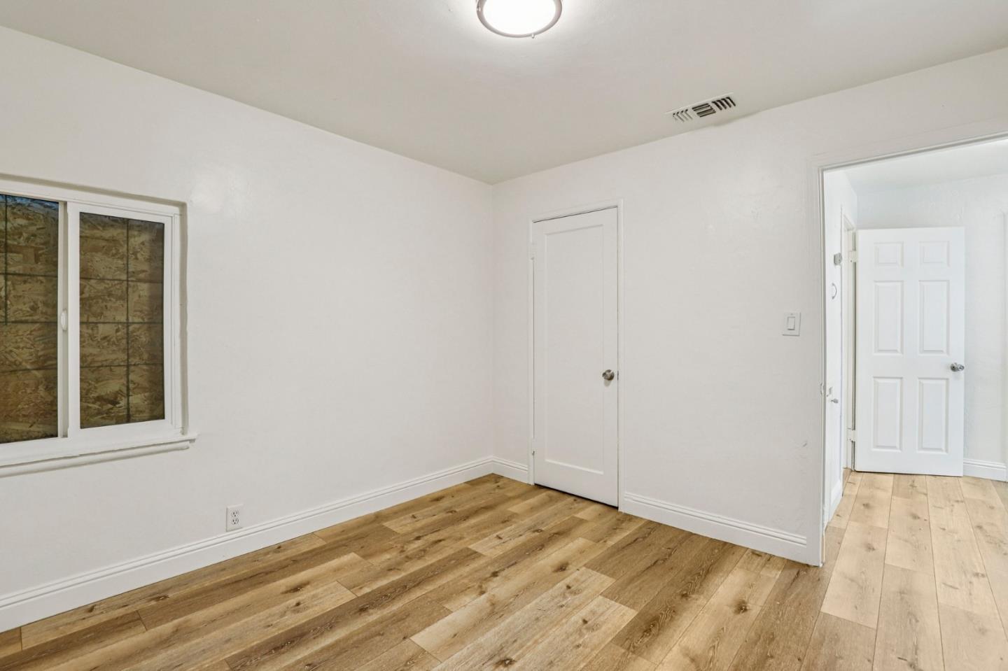 1852 Grand Avenue