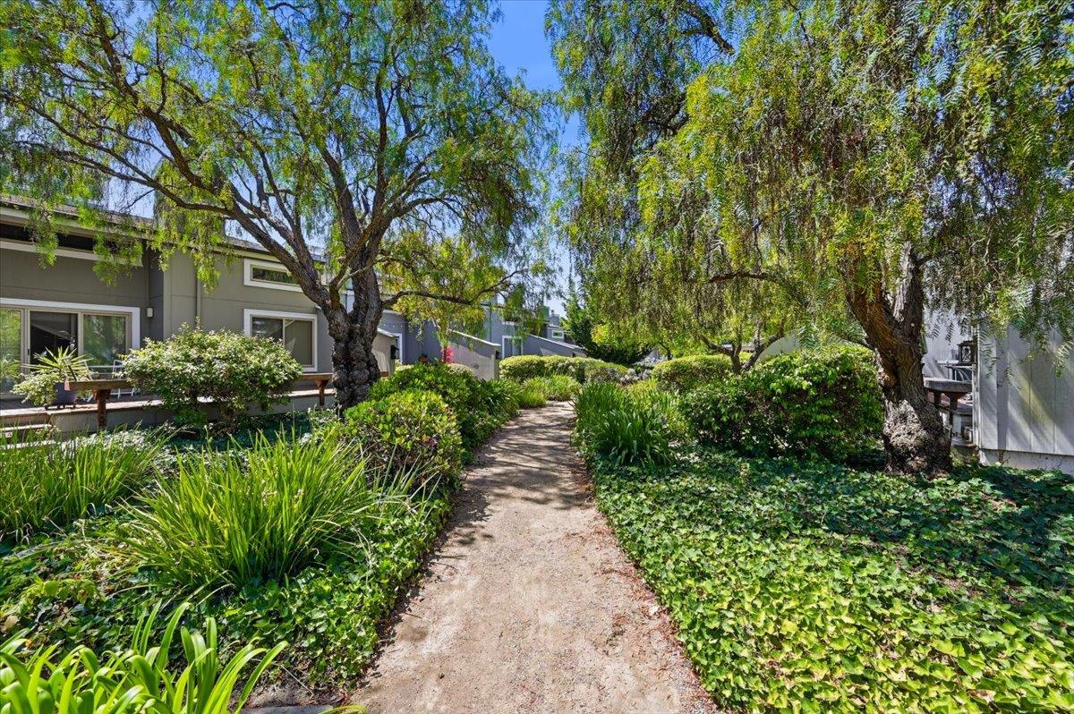 3355 Kimberly WAY