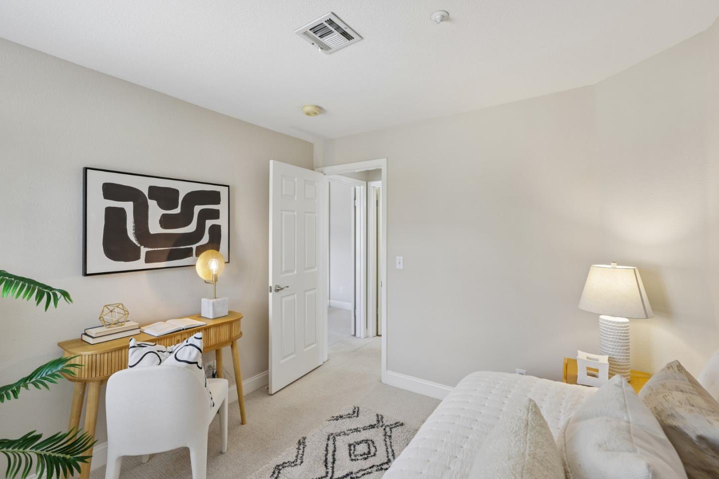 702 Destiny LN