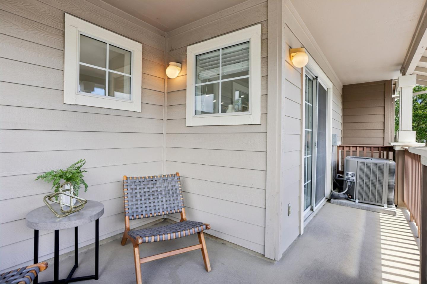 702 Destiny LN