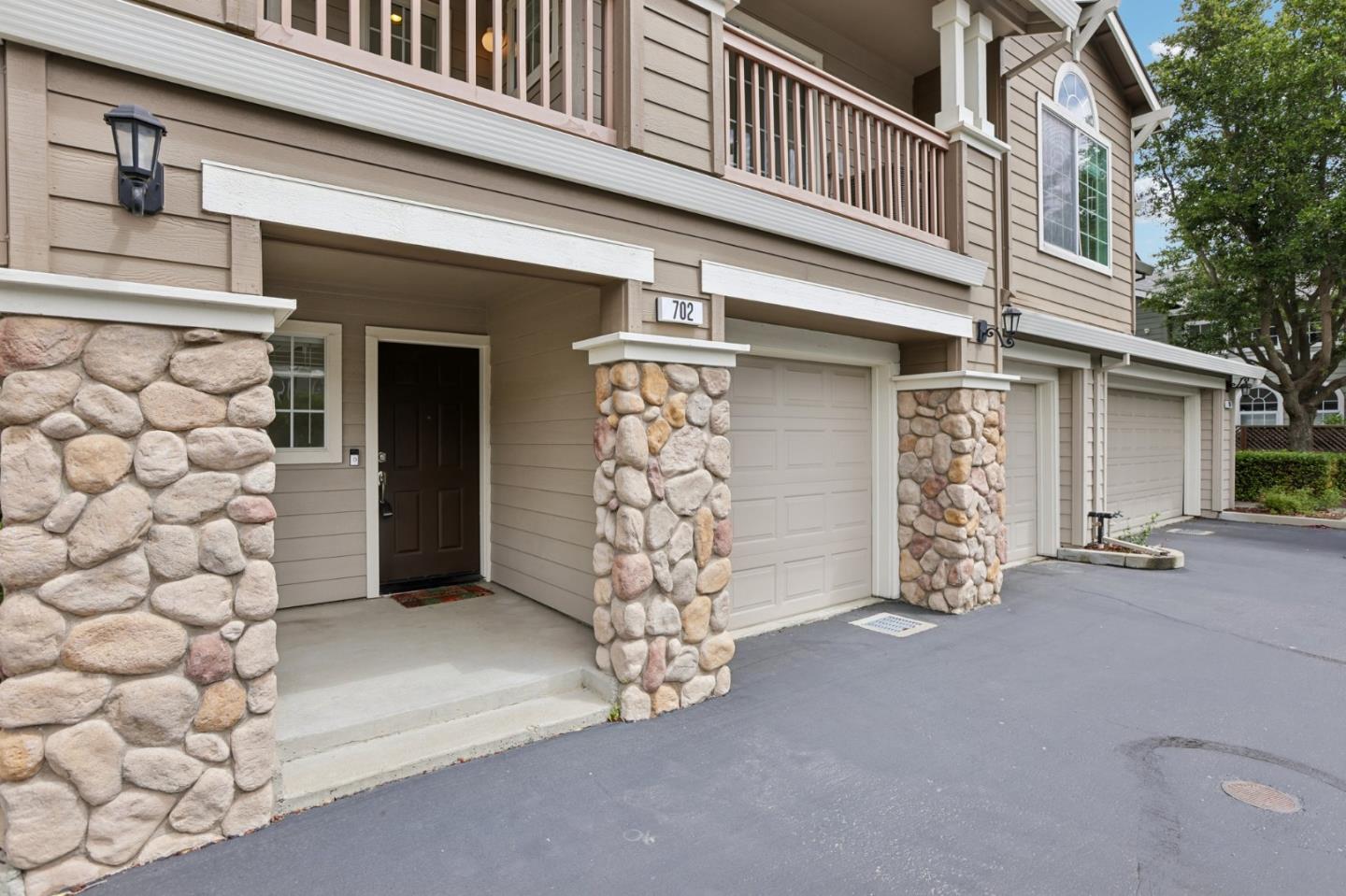 702 Destiny LN
