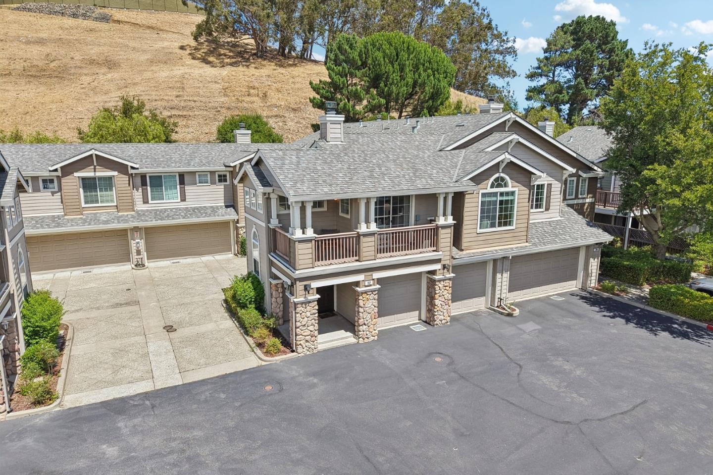 702 Destiny LN