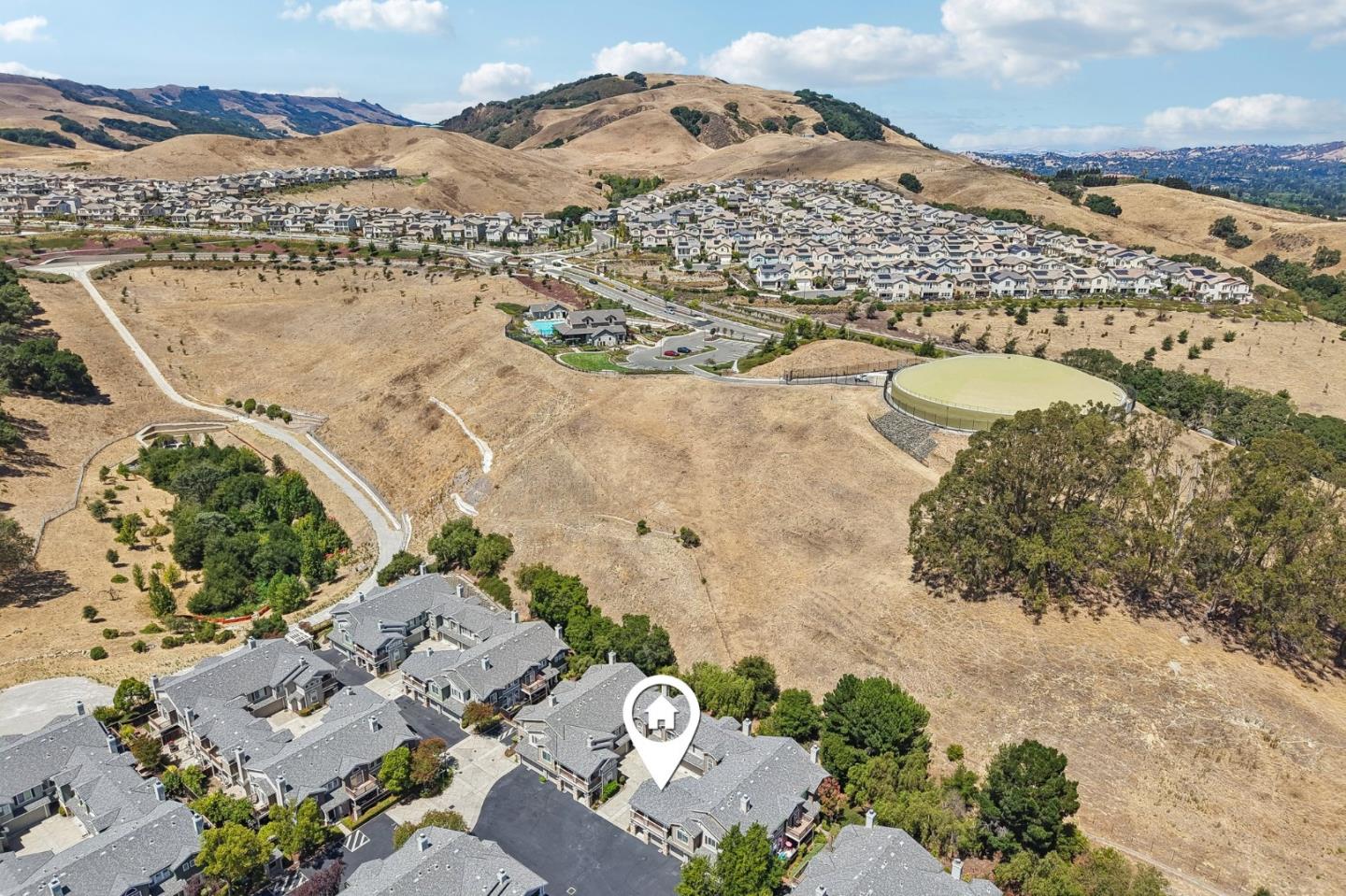 702 Destiny LN