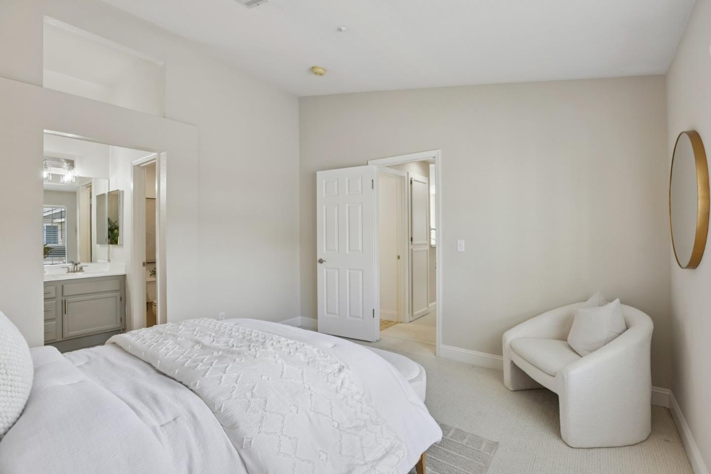 702 Destiny LN