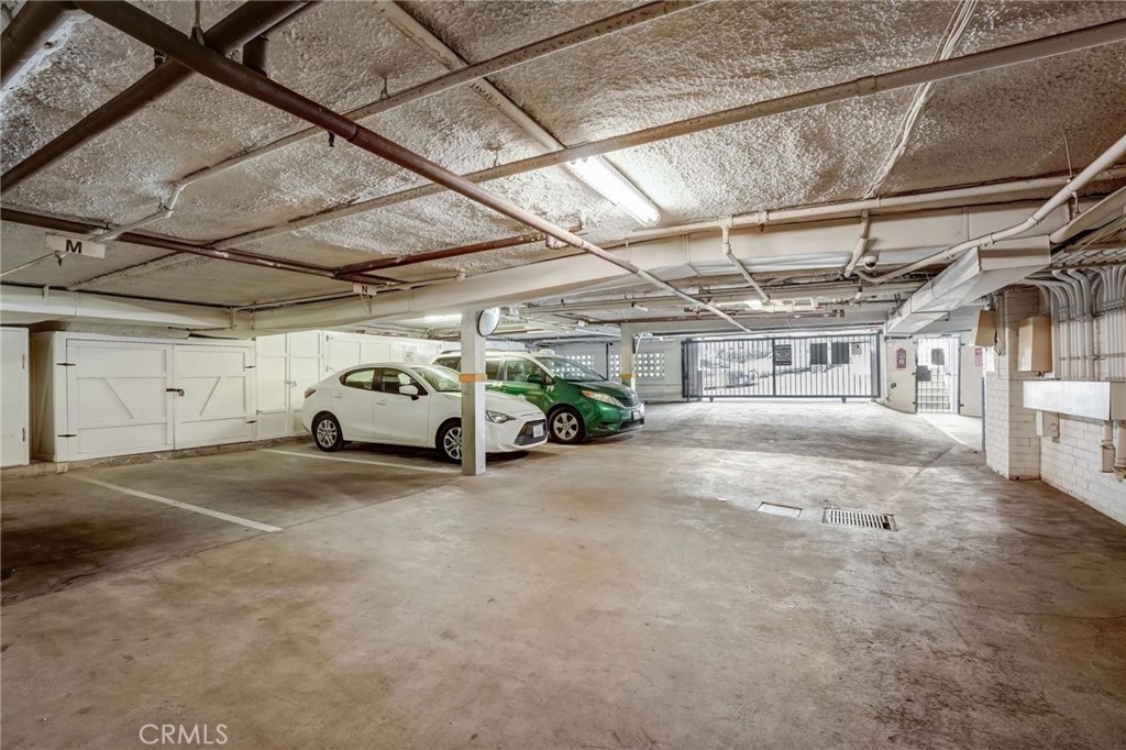 1734 N Fuller Ave 308