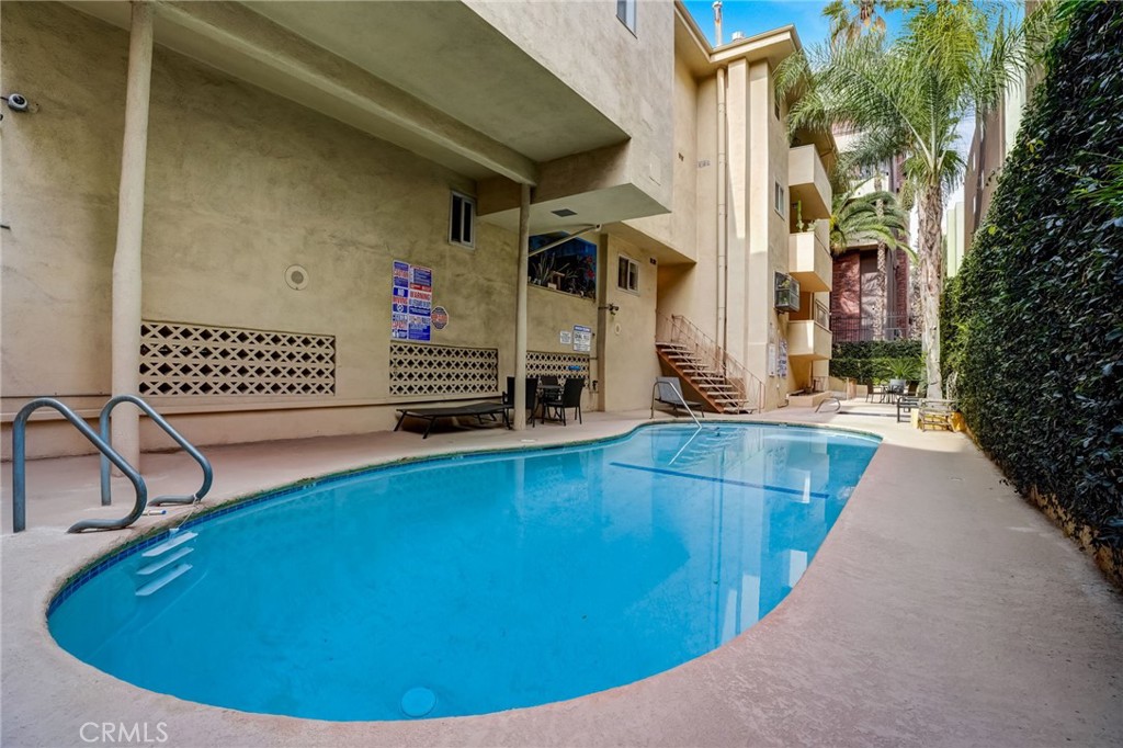 1734 N Fuller Ave 308