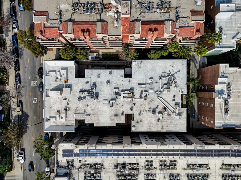 1734 N Fuller Ave 308