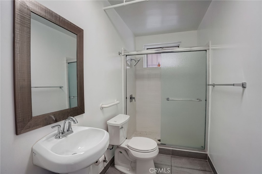 1734 N Fuller Ave 308