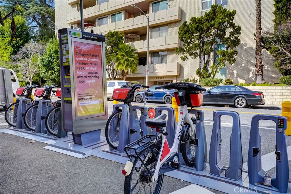 1734 N Fuller Ave 308