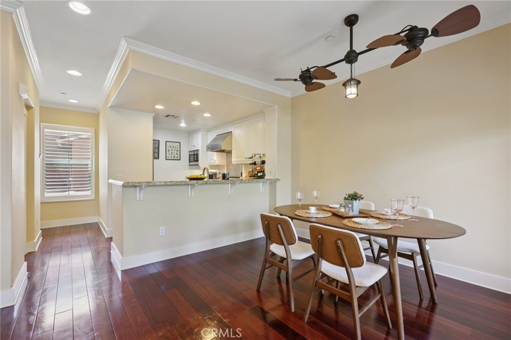 453 N Altadena Drive 5