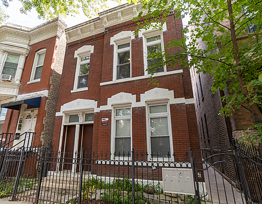 849 N Winchester Avenue