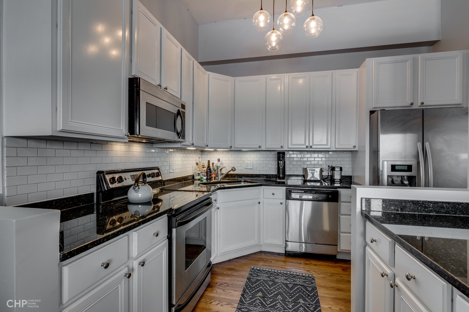 4751 N Artesian Avenue Unit: 401