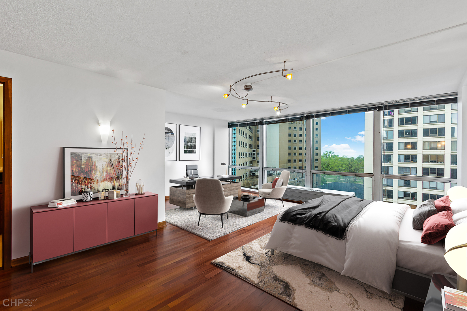 330 W Diversey Parkway Unit: 807-809