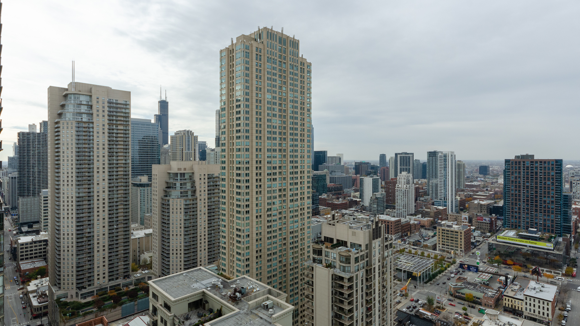 2 E Erie Street Unit: 3607