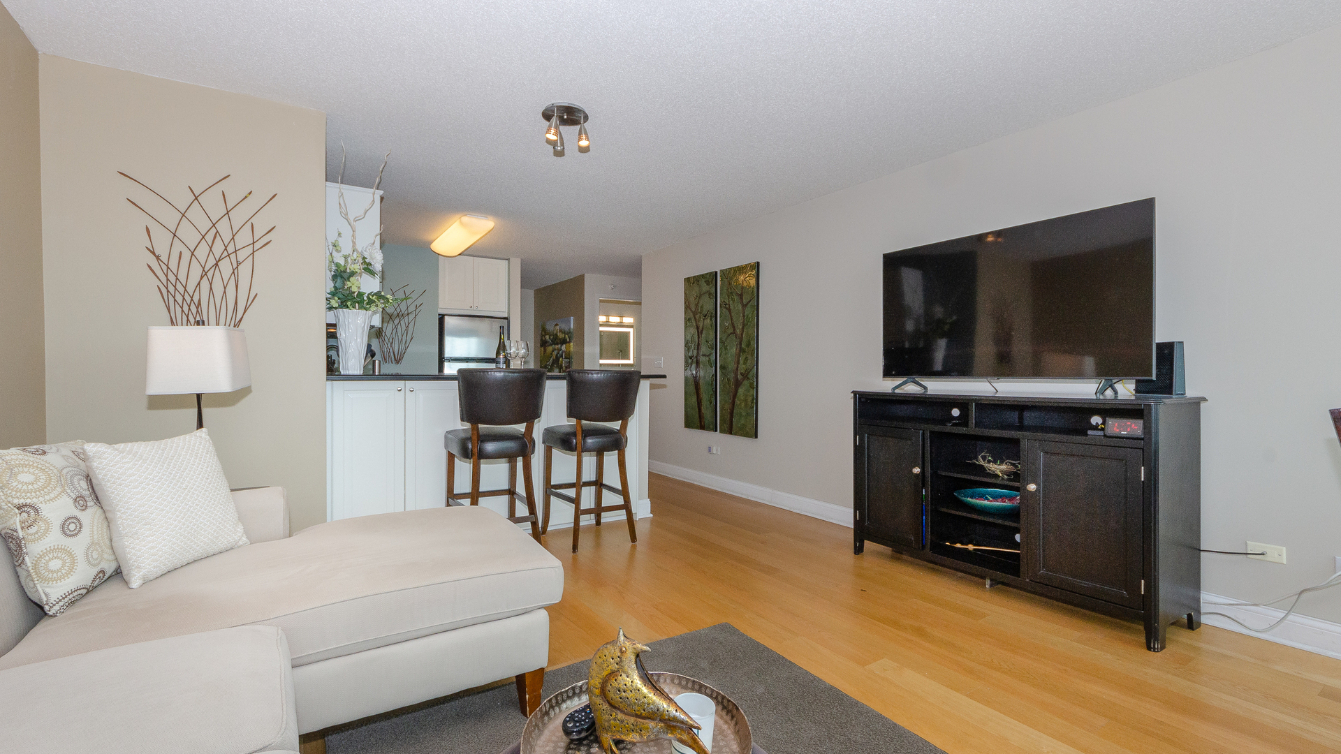 2 E Erie Street Unit: 3607