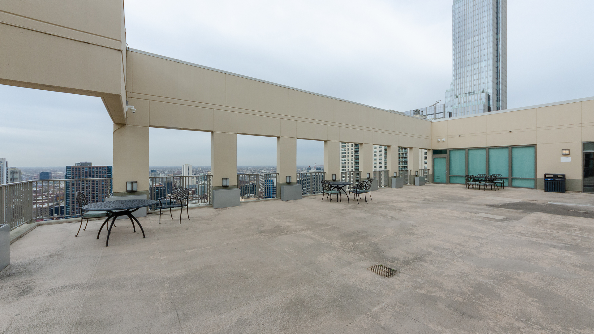 2 E Erie Street Unit: 3607