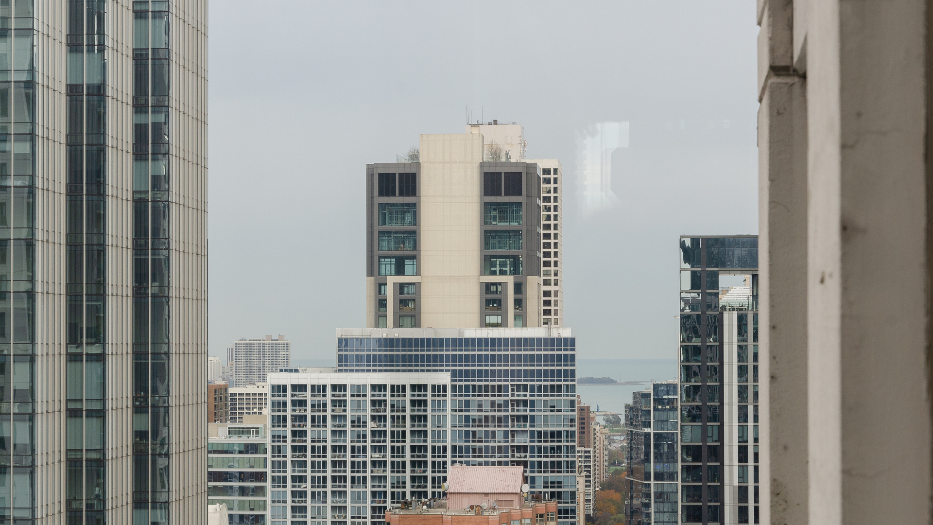 2 E Erie Street Unit: 3607