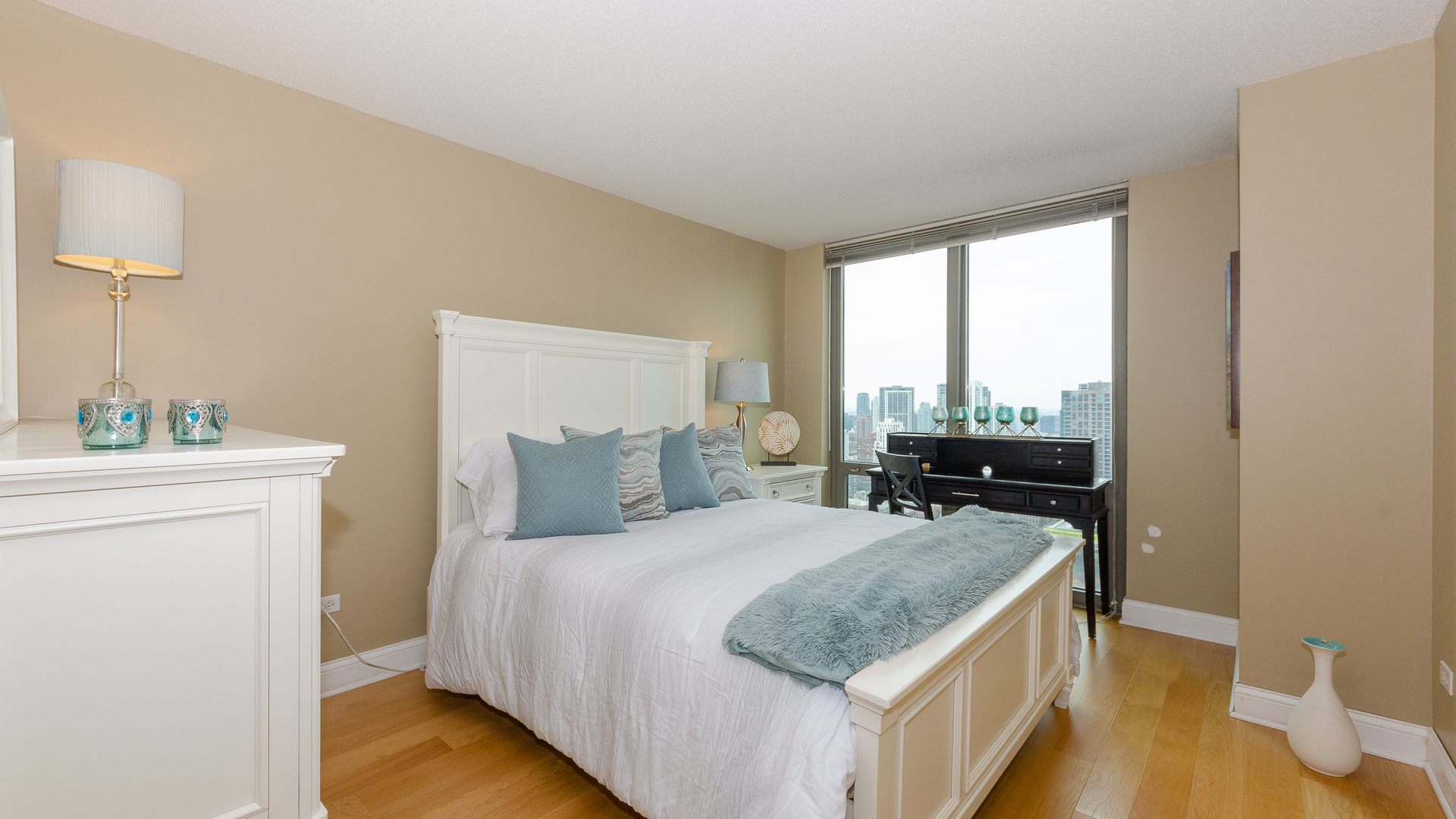2 E Erie Street Unit: 3607