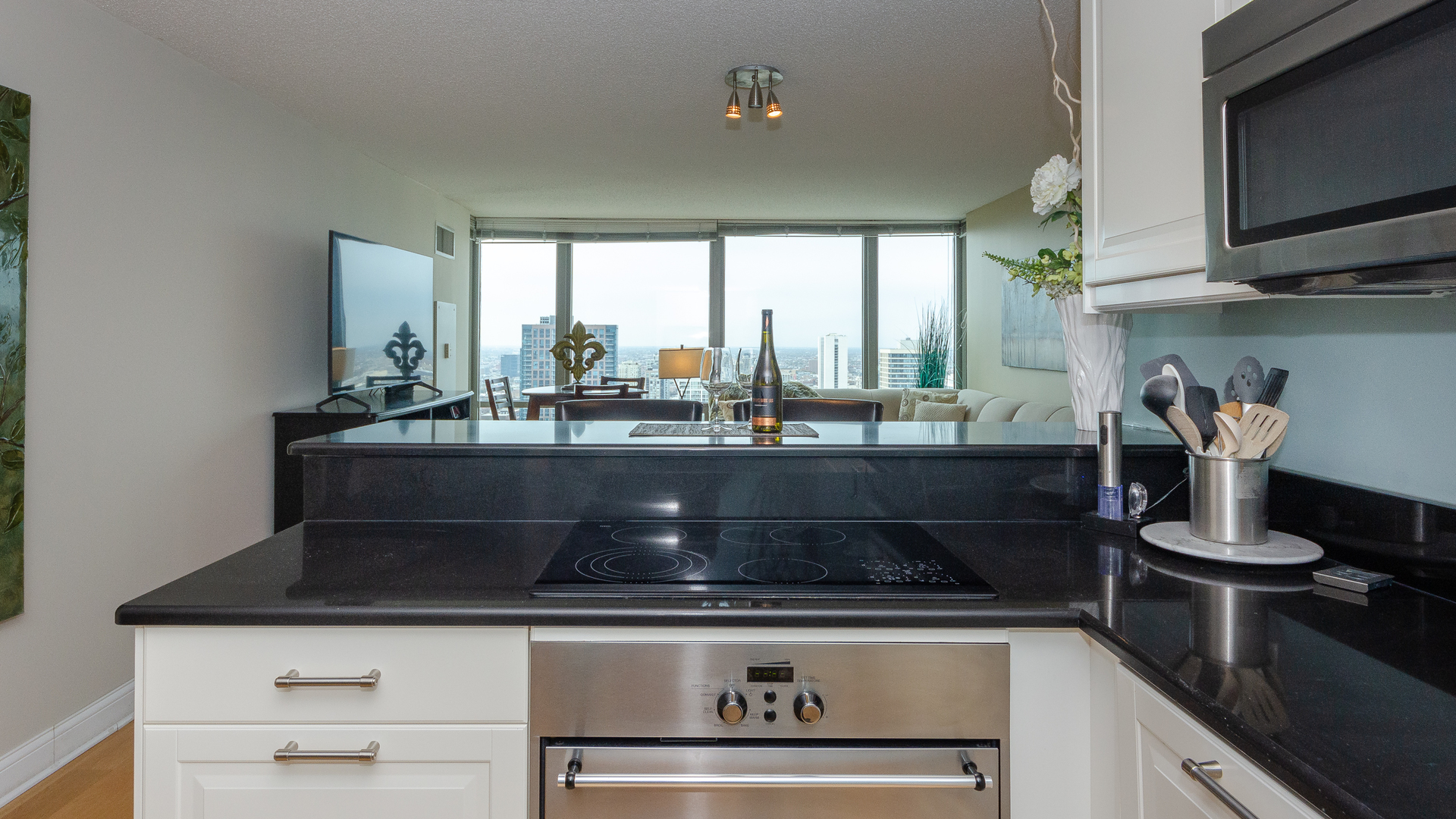 2 E Erie Street Unit: 3607