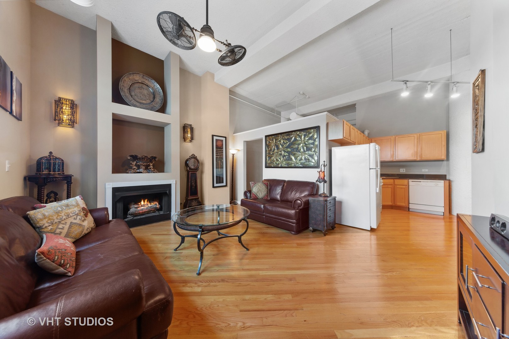 1019 W Jackson Boulevard Unit: 2J