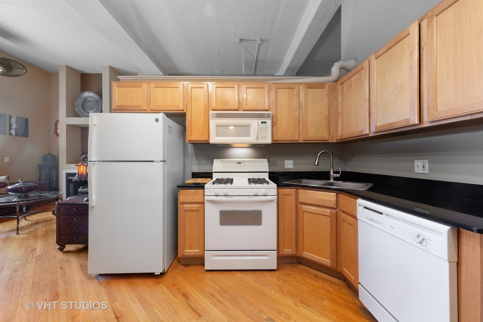 1019 W Jackson Boulevard Unit: 2J
