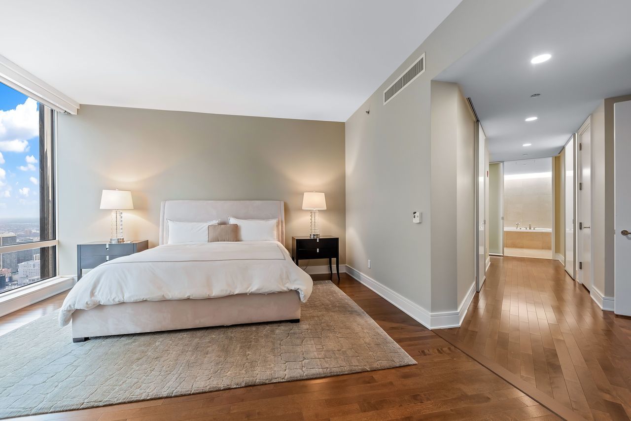 401 N Wabash Avenue Unit: 36H