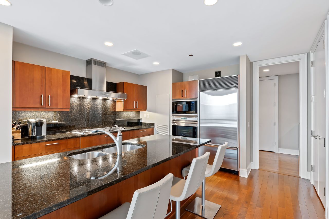 401 N Wabash Avenue Unit: 36H