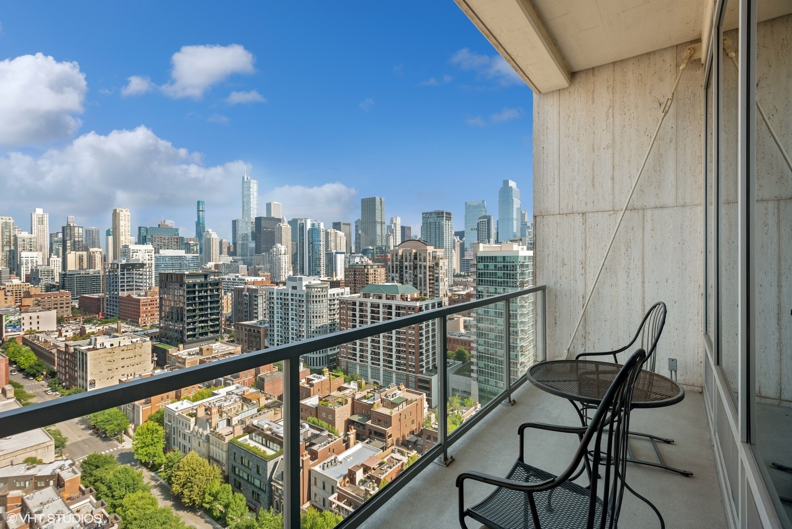 500 W Superior Street Unit: 1713