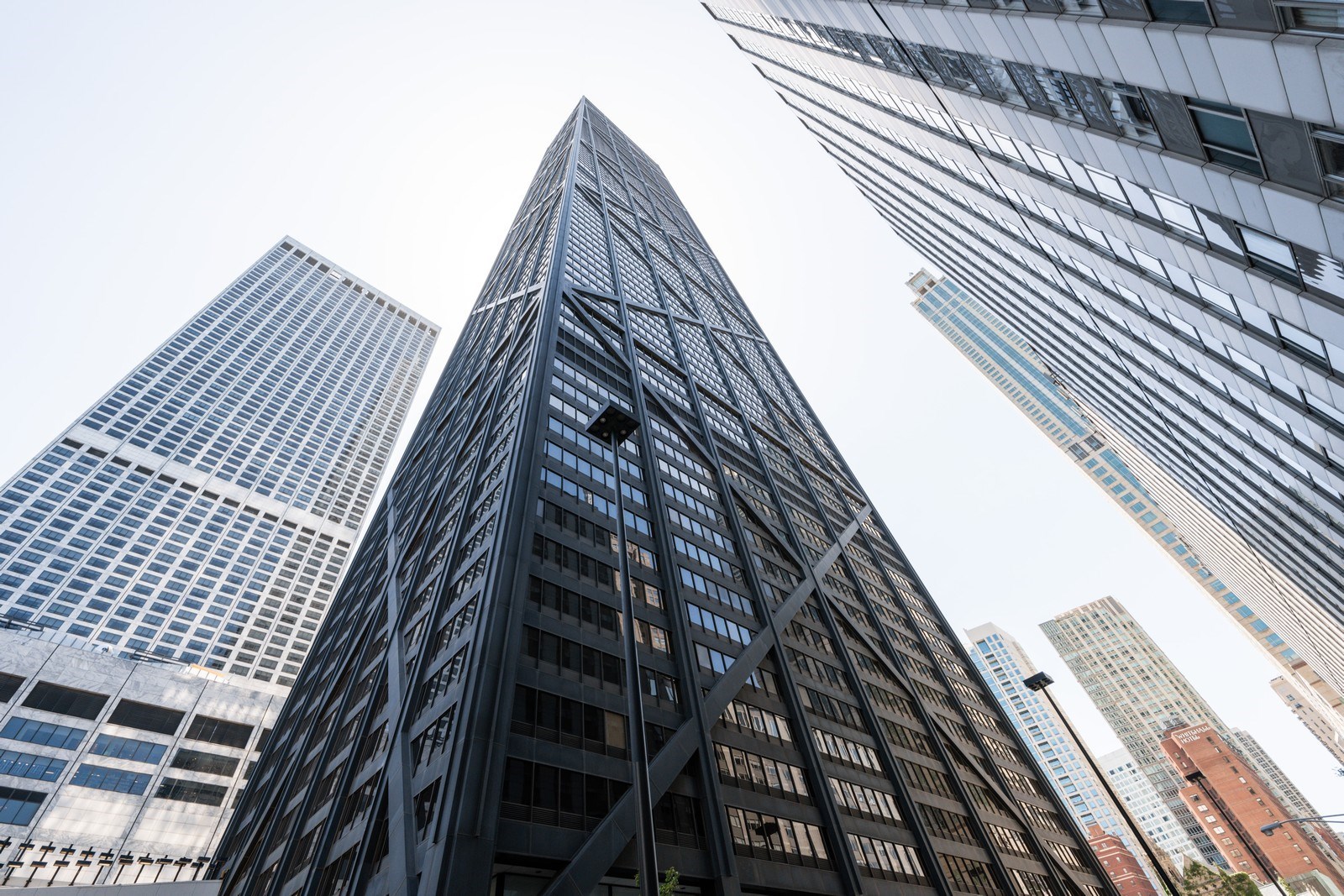 175 E DELAWARE Place Unit: 4711