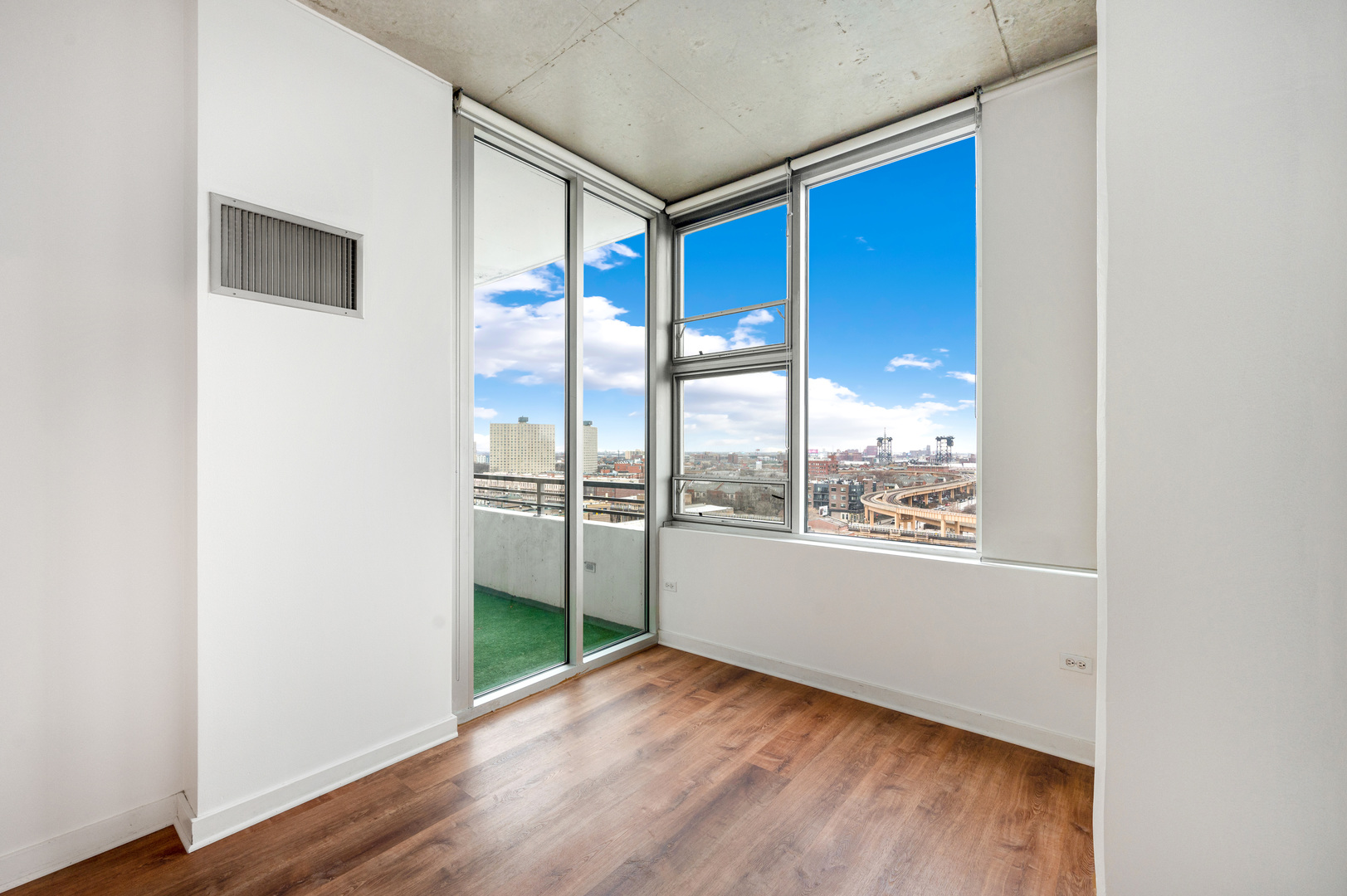 1720 S Michigan Avenue Unit: 1012