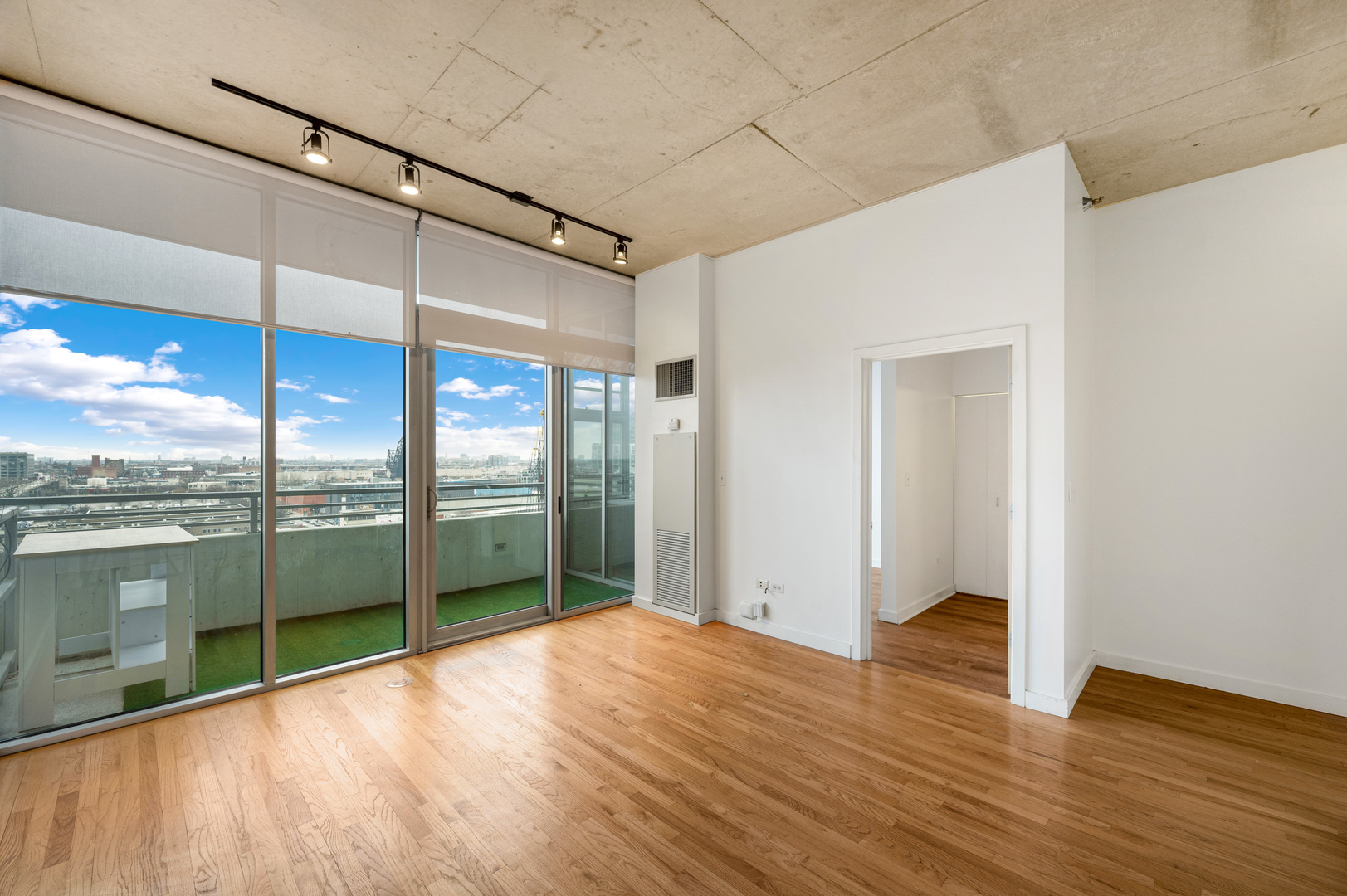1720 S Michigan Avenue Unit: 1012