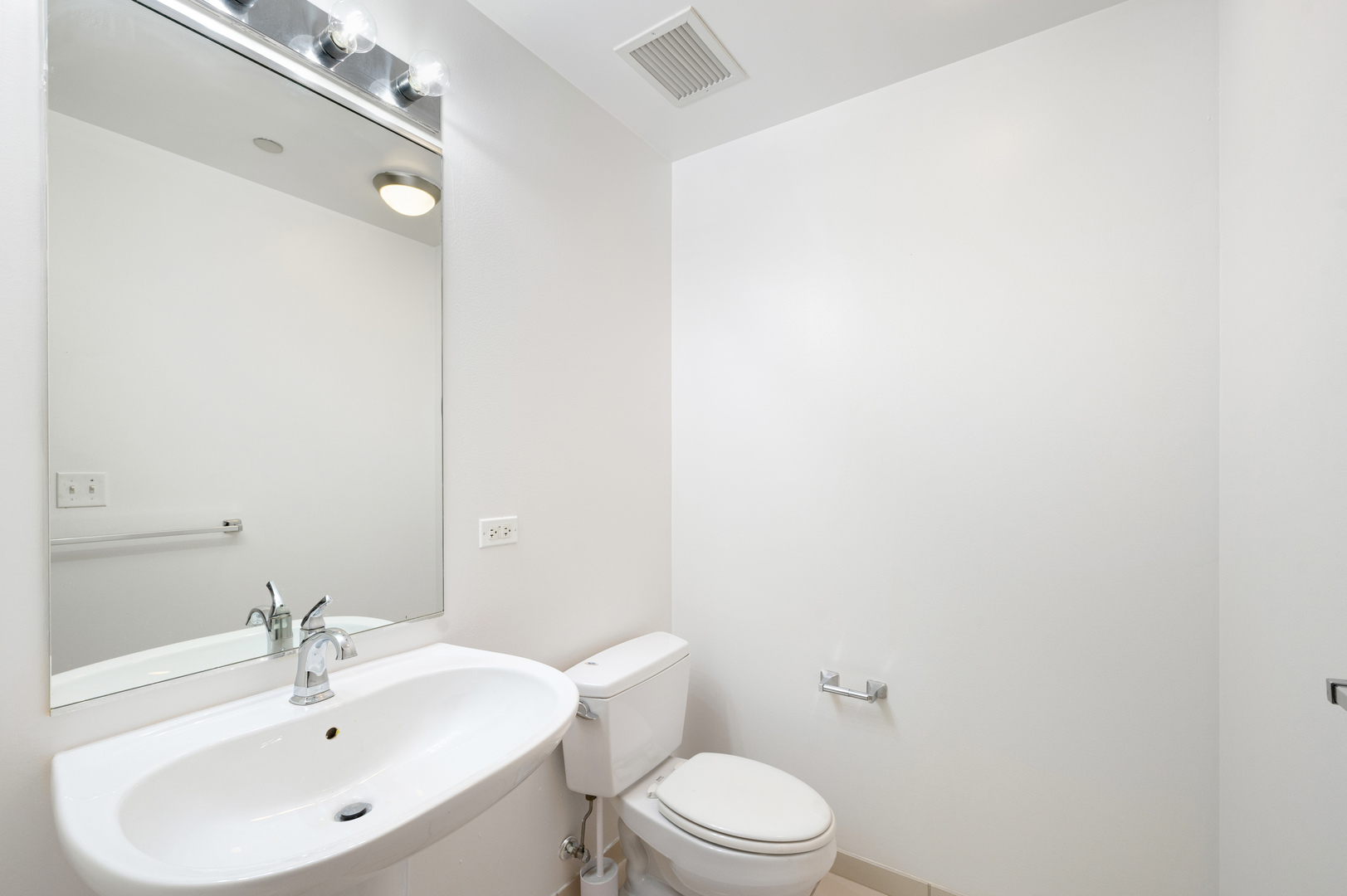 1720 S Michigan Avenue Unit: 1012