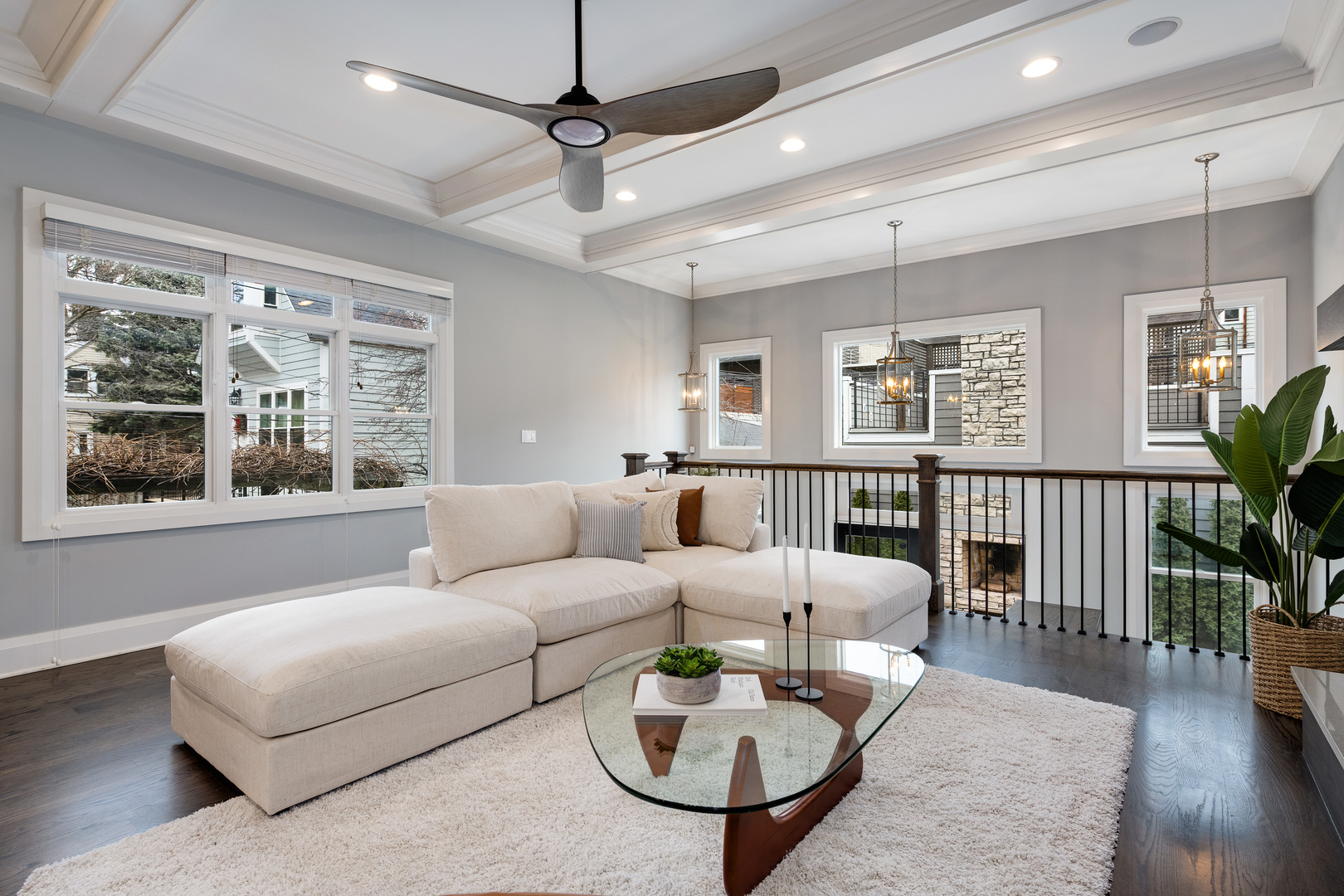 2907 N Seeley Avenue