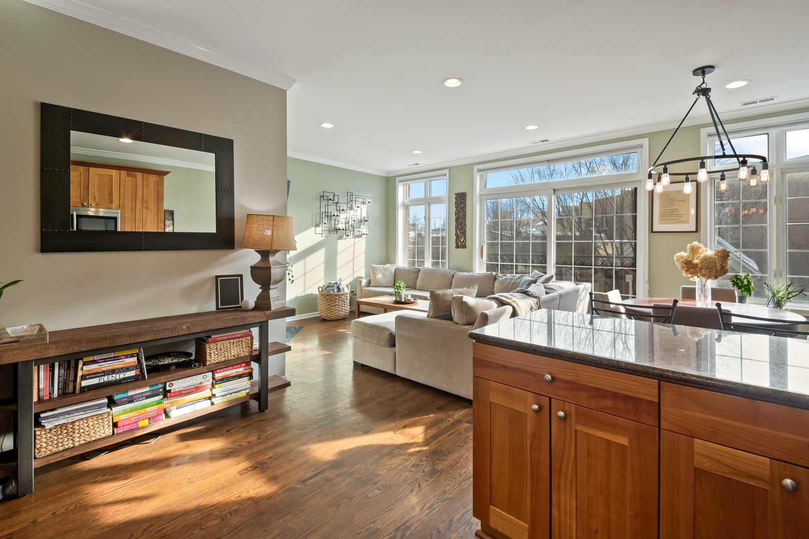 1148 W Diversey Parkway Unit: 3