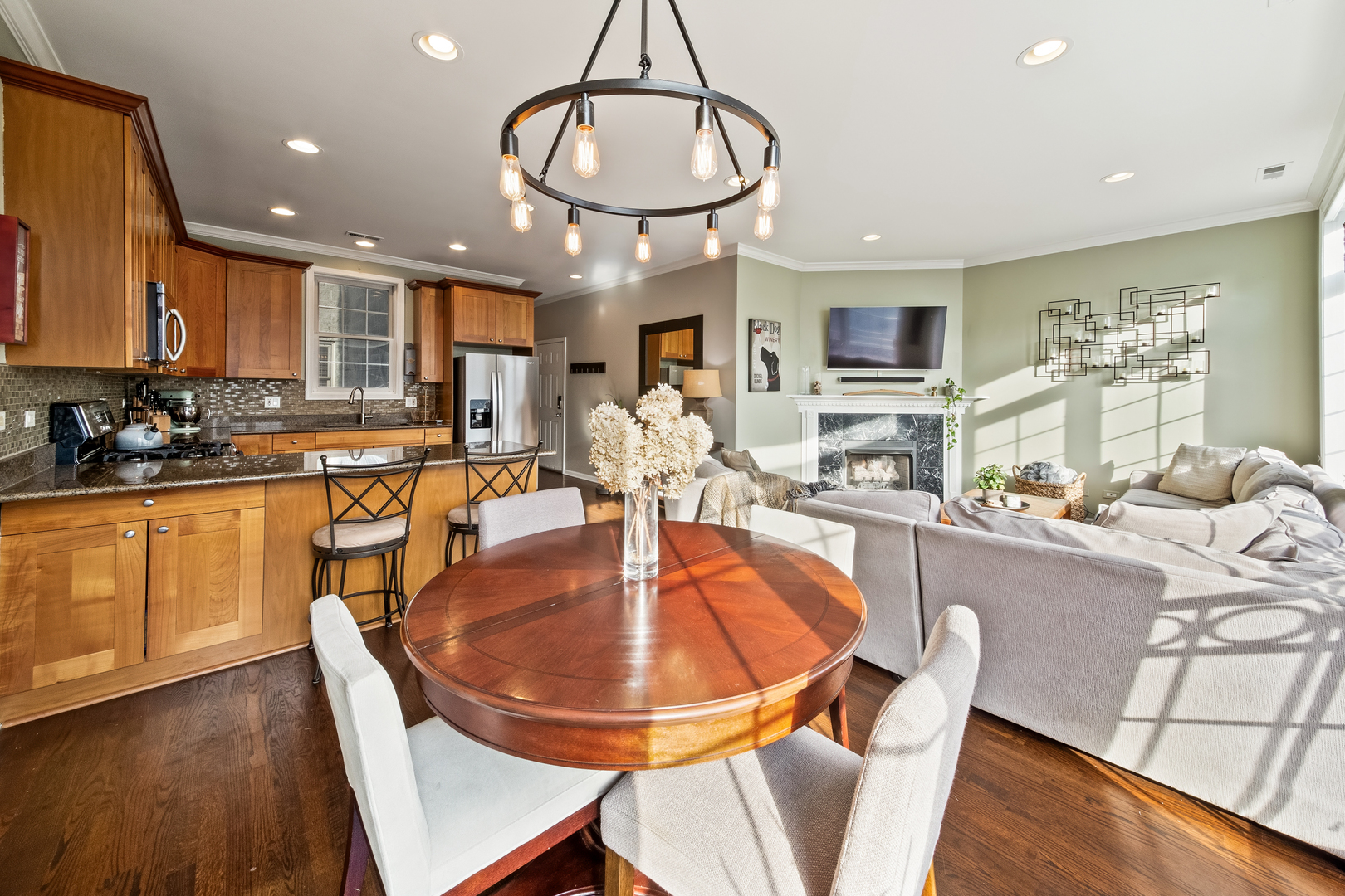 1148 W Diversey Parkway Unit: 3