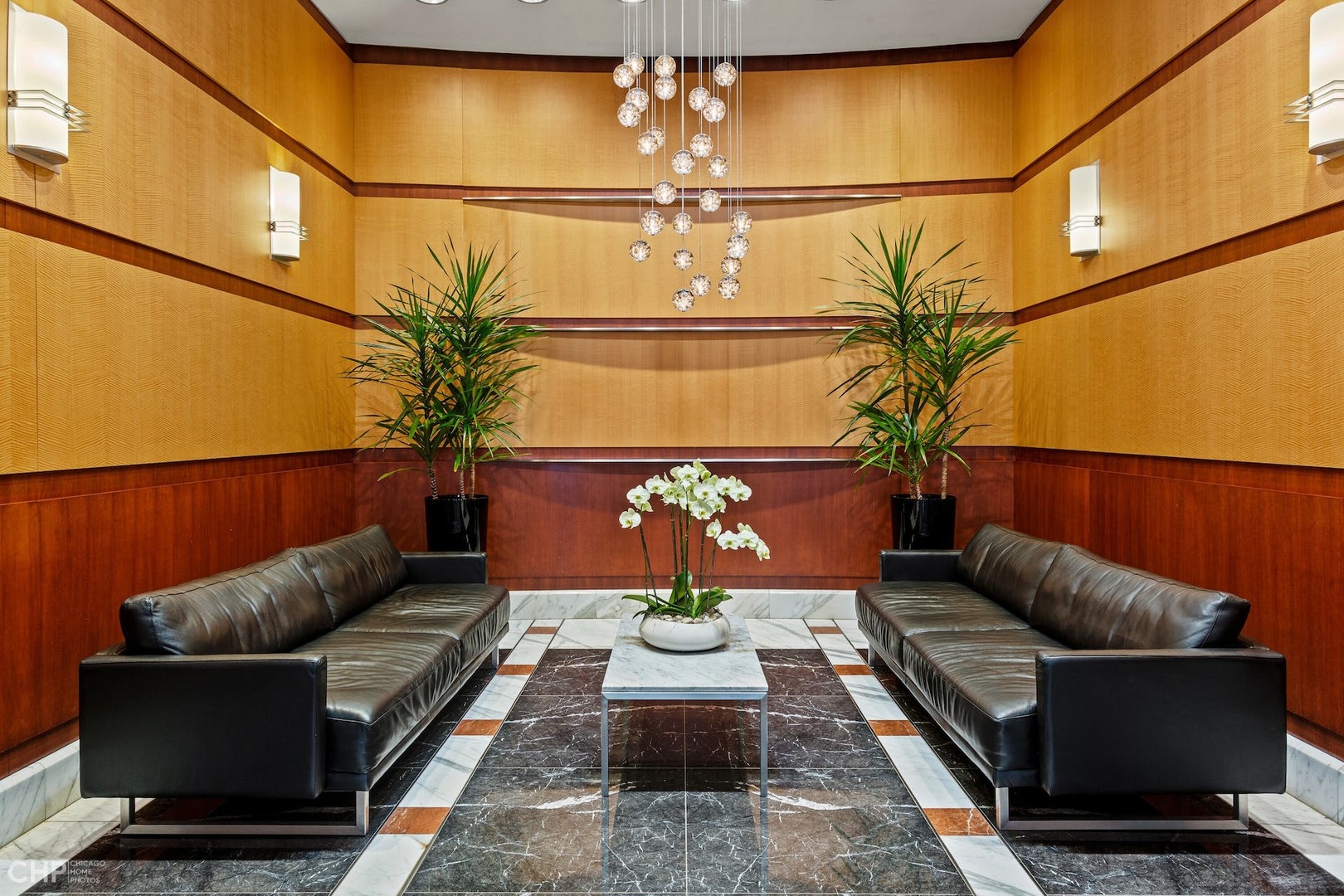 333 N Canal Street Unit: 1307