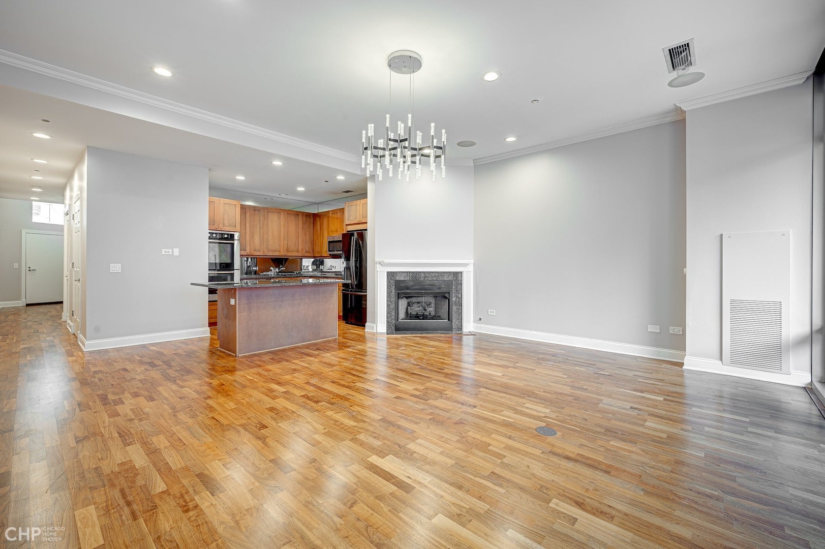 333 N Canal Street Unit: 1307