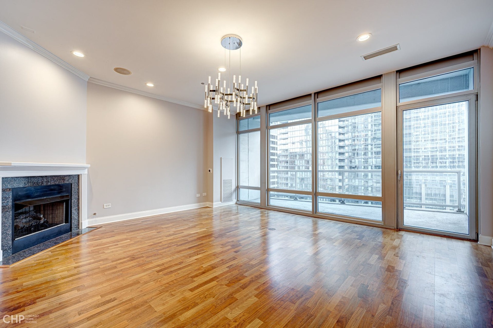 333 N Canal Street Unit: 1307