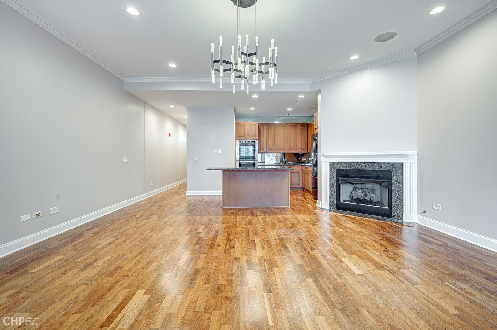 333 N Canal Street Unit: 1307