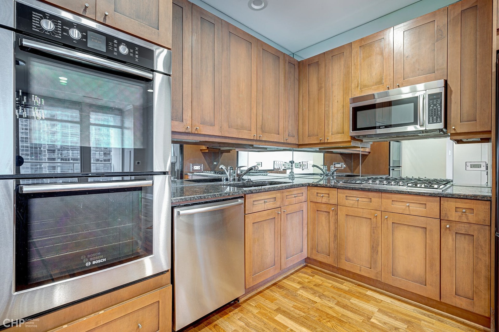 333 N Canal Street Unit: 1307