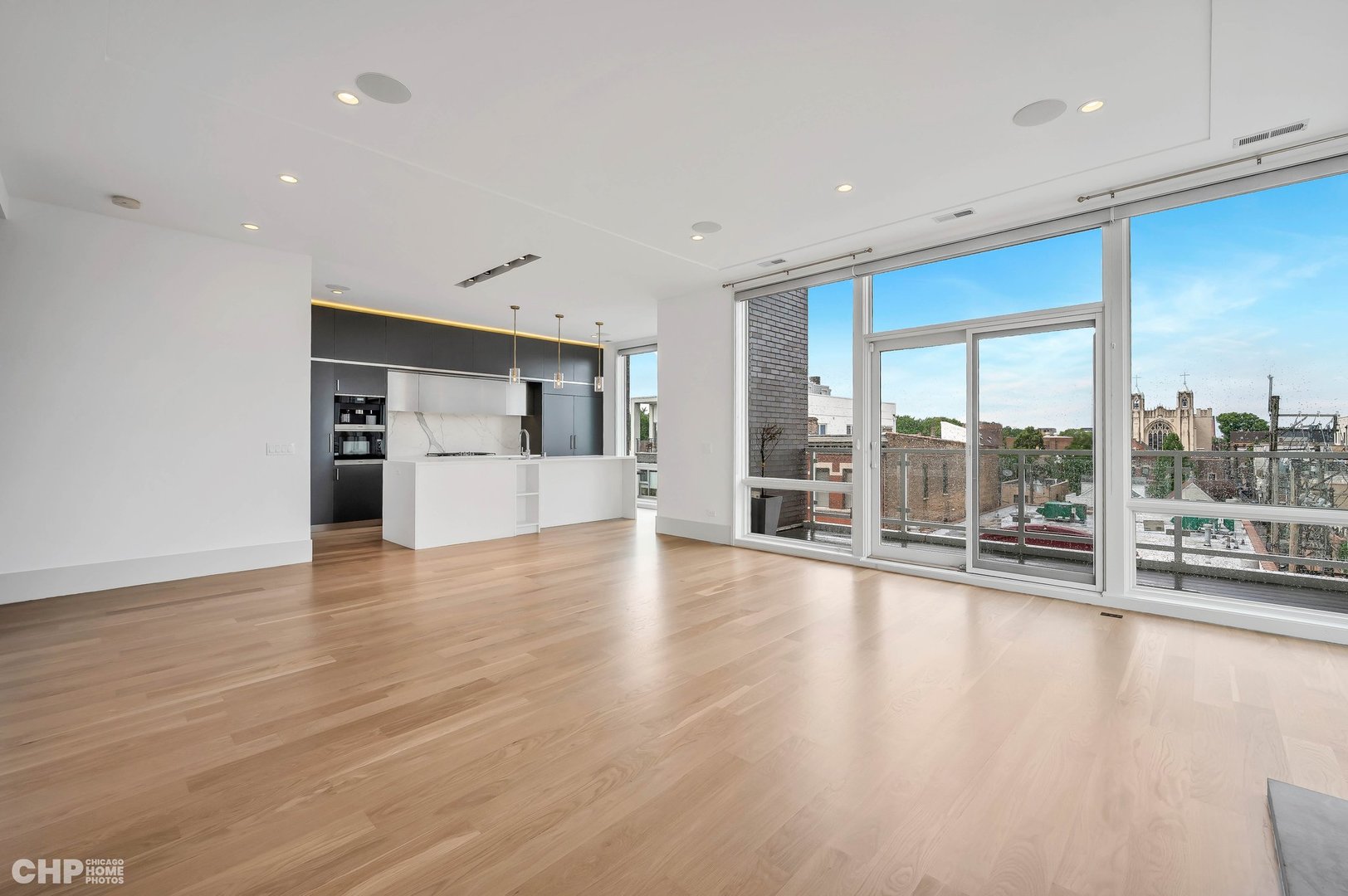 2015 W Armitage Avenue Unit: 4