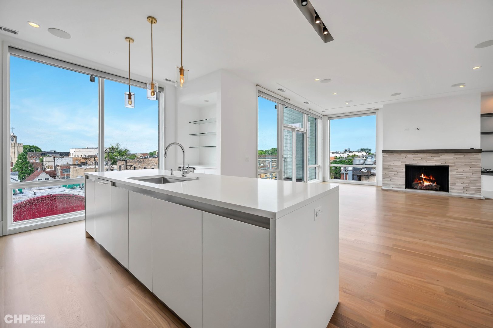 2015 W Armitage Avenue Unit: 4