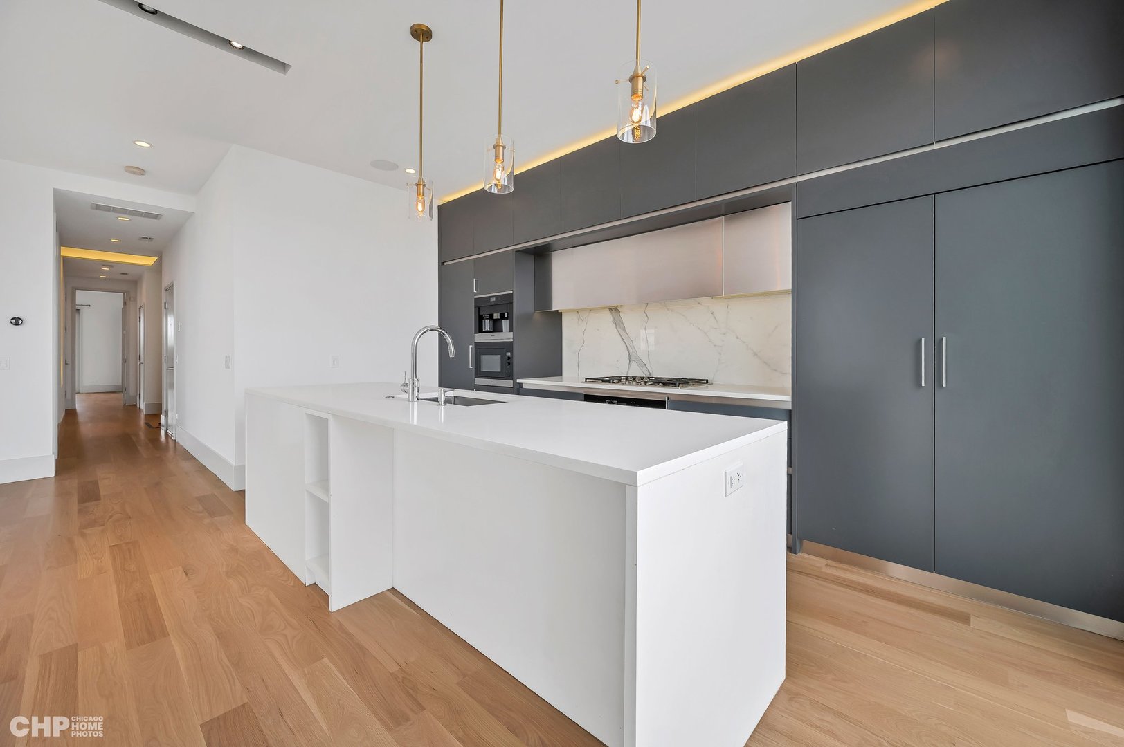 2015 W Armitage Avenue Unit: 4