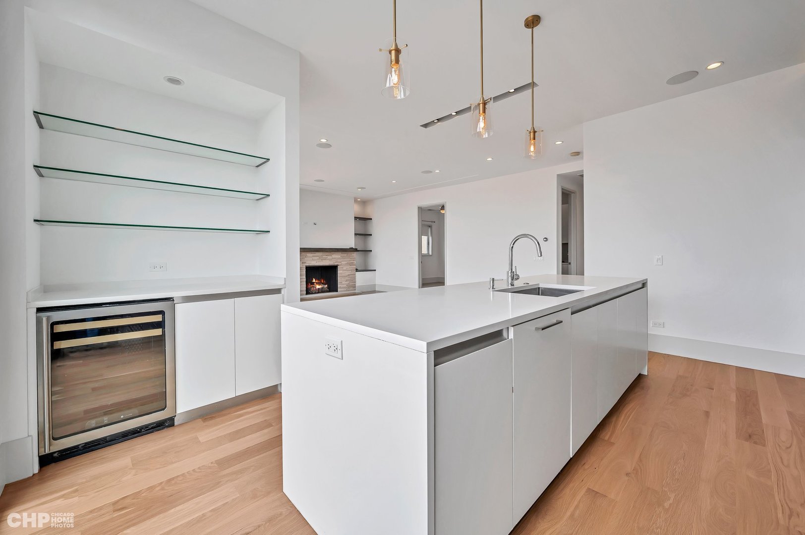 2015 W Armitage Avenue Unit: 4